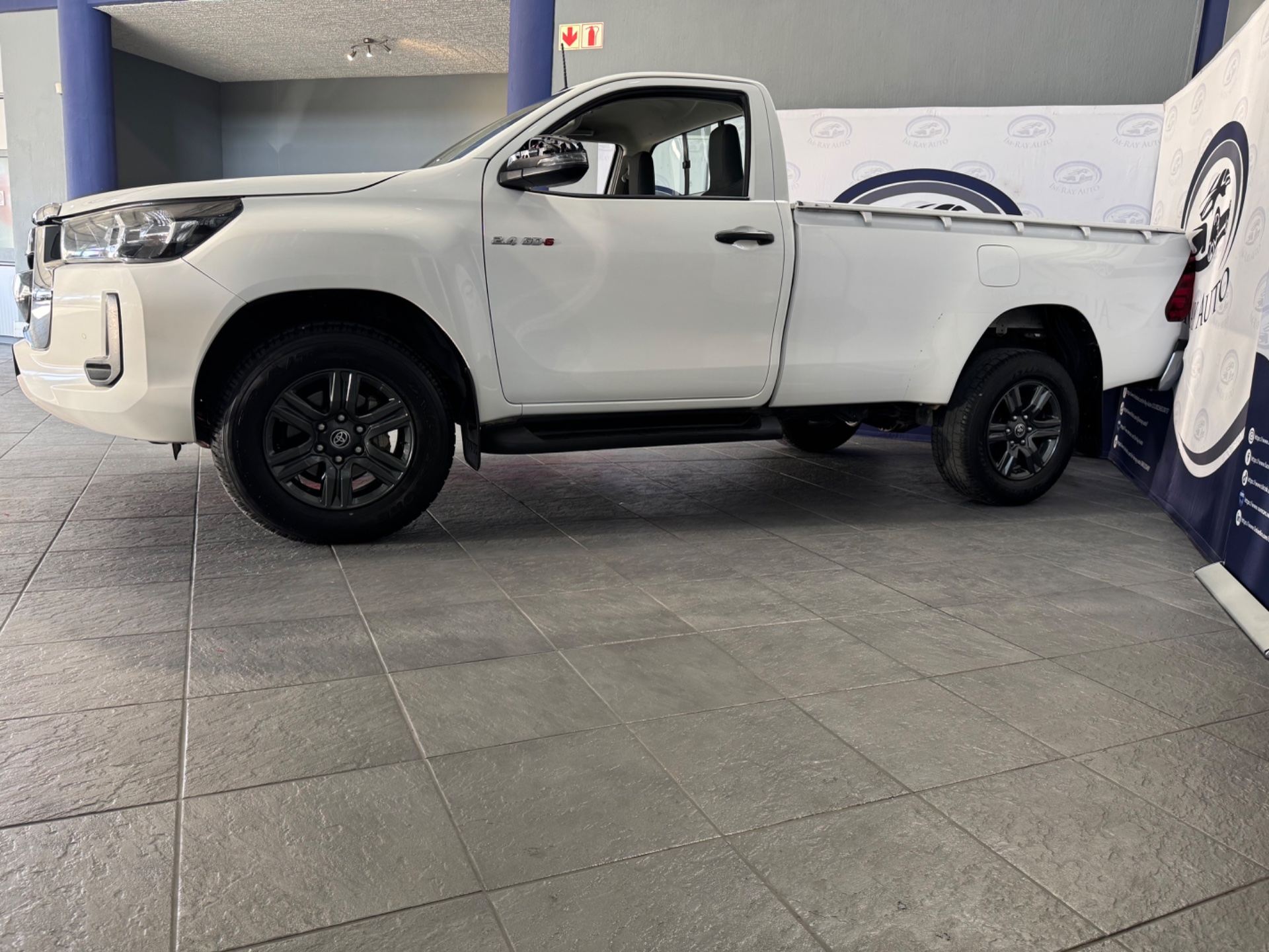 2024 Toyota Hilux 2.4 Gd-6 Rb Raider P/U S/C — photo 3