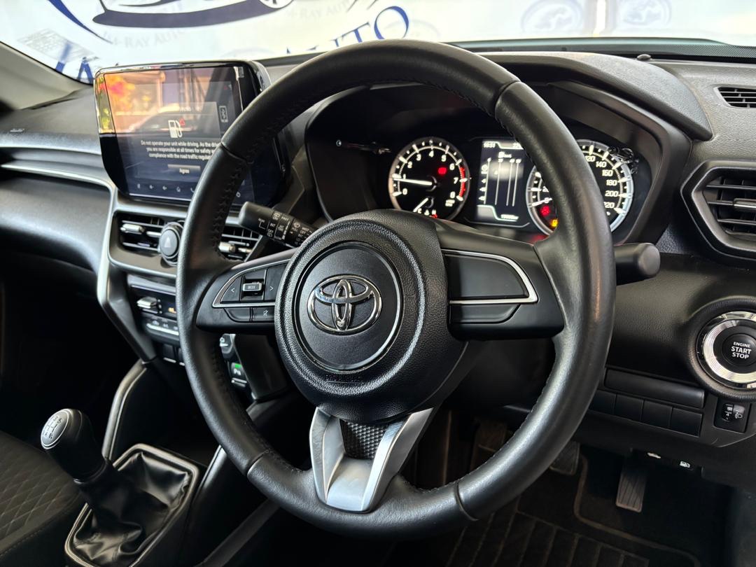 2025 Toyota Urban Cruiser 1.5 Xs — photo 8