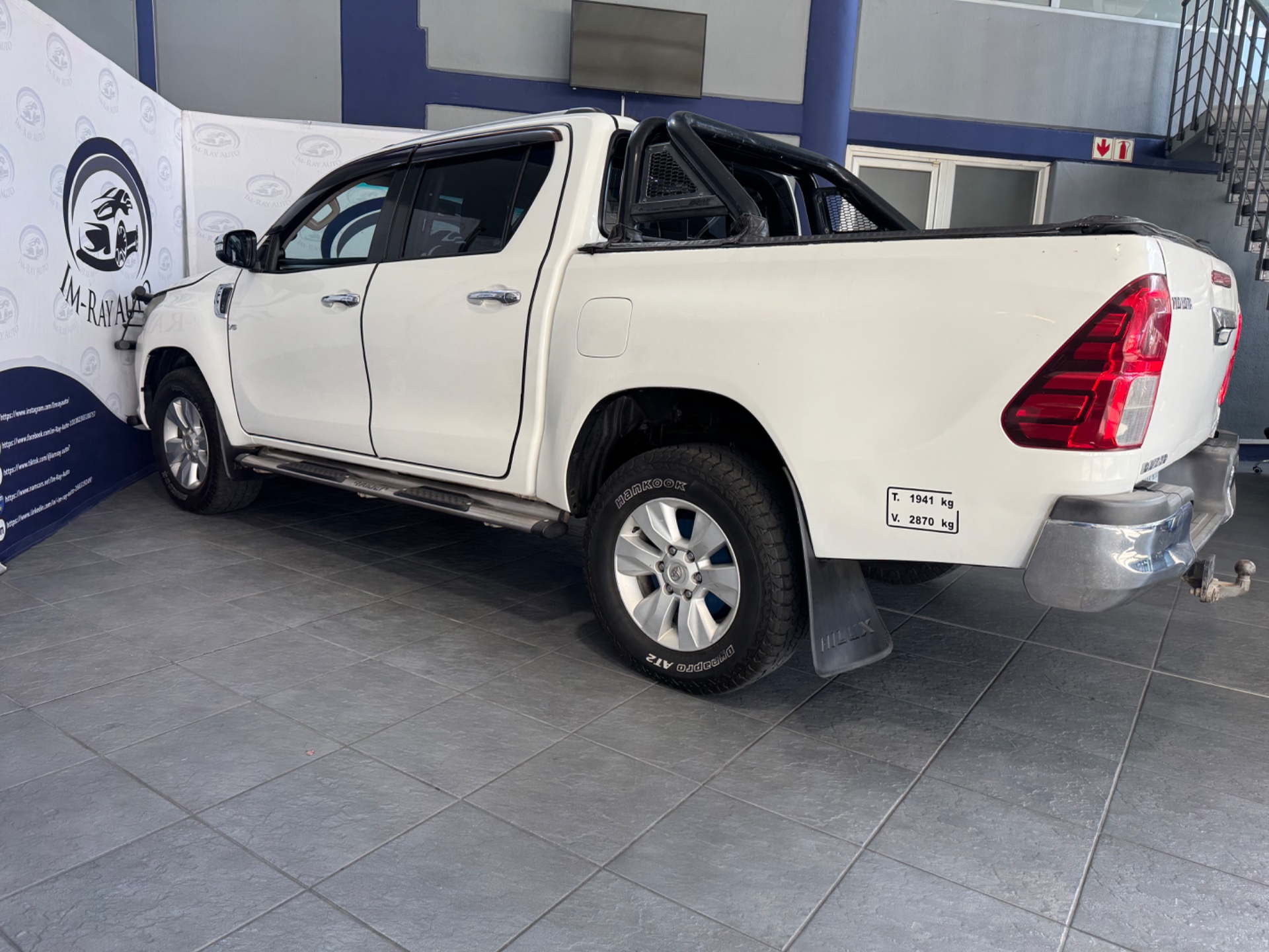 2017 Toyota Hilux 4.0 V6 Raider 4X4 A/T P/U D/C  — photo 4